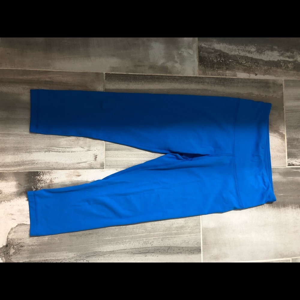 Bright blue leggings (feels like lululemon)